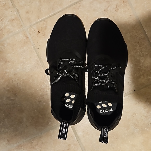 adidas gazelle silver green womens Adidas NMD R1 Japan Triple Black